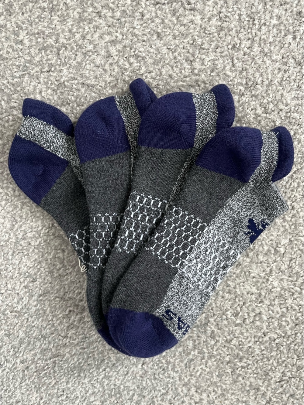 NWOT Bombas Gray and Navy Women's No-Show Sock Set 2 Pair Size Medium
